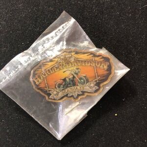 Harley-Davidson Hawaii dealership enamel lapel biker pin